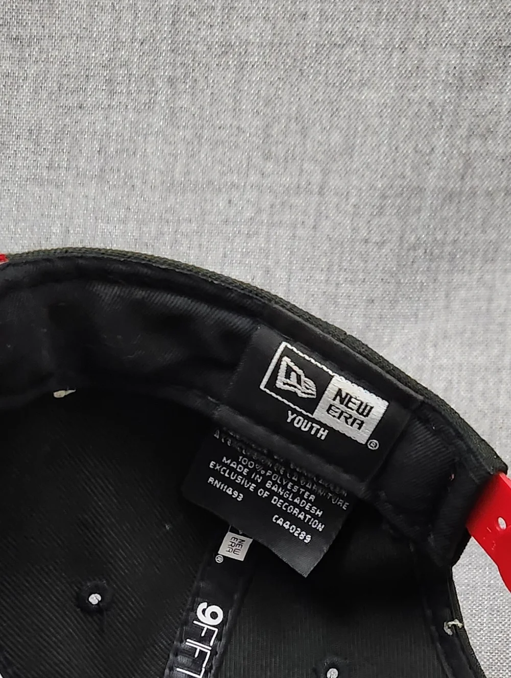 New Era × San Francisco 49ers 9Fifty Youth Snapback Adjustable Hat. - Picture 7 of 8